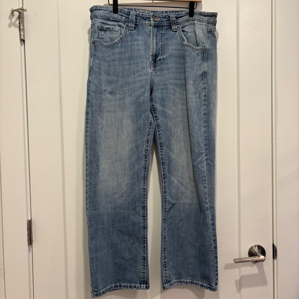 TK Axel Mens Light Wash Relaxed Straight Leg Embroidered Flap Pocket Jeans 36x29